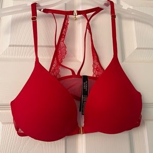 Victoria’s Secret front snap bra.